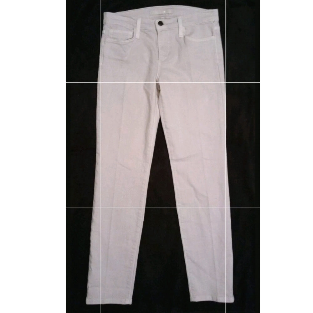 NEW Joe's Jeans

Straight Ankle sz 27
